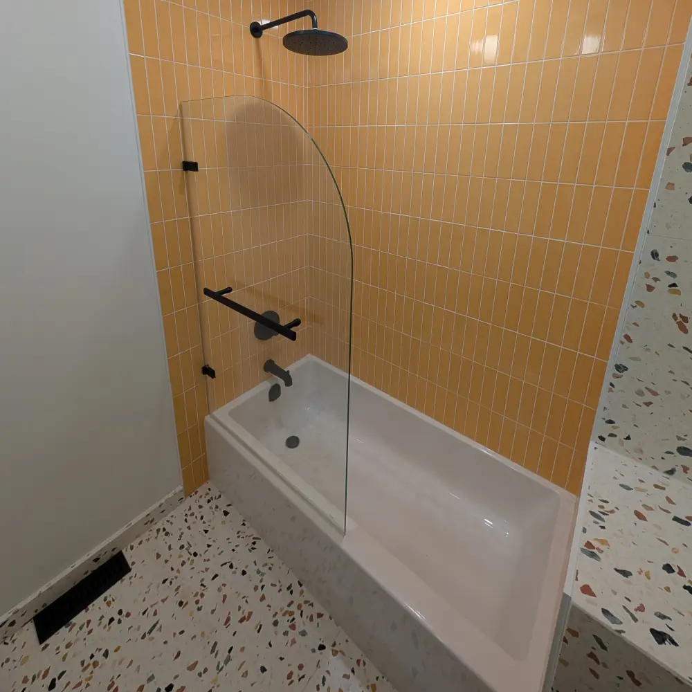 Barrier-free shower after by Eyro